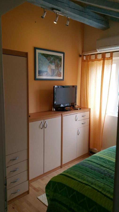 Tri Palme Apartment Првич Шепурине Екстериор снимка